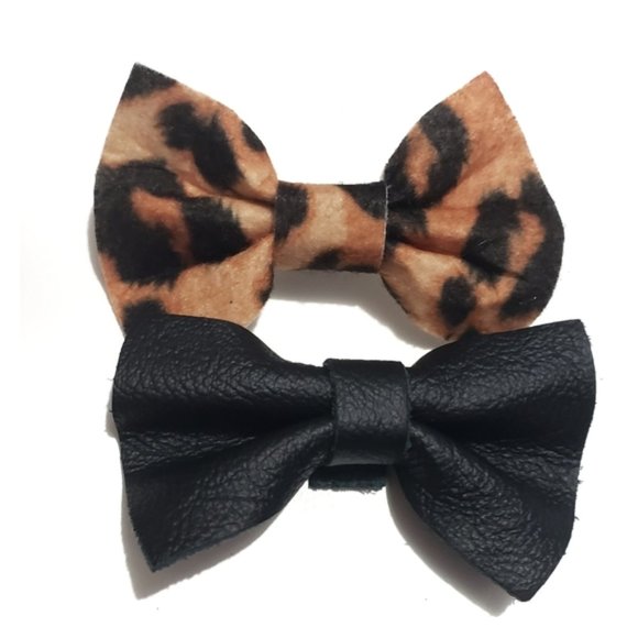 Other - 2 piece bundle handmade hair bows with clips clip